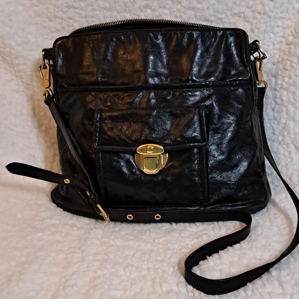 Authentic Marc Jacobs Black Leather Shoulder Bag, EUC!!